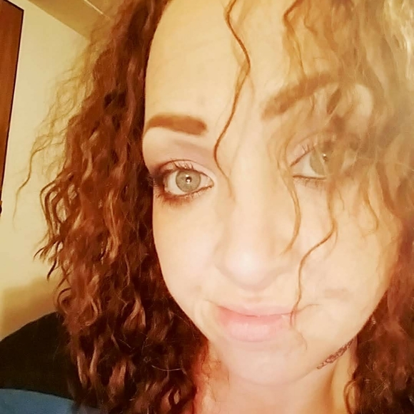 Meet your Posher, Van & April Cook - Picture 3 of 14